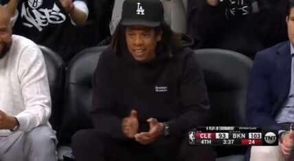 Kevin Durant stuns Jay-Z when he hits clutch shots to close out Cavs