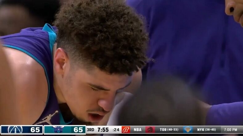 LaMelo Ball sheds tears after his nose gets injured