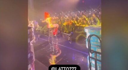Latto gets the entire Philly crowd to sing Sunshine