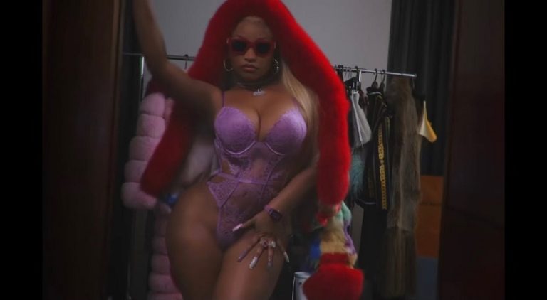 Nicki Minaj breaks the internet with We Go Up video