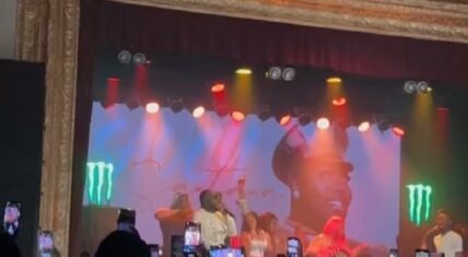 Saucy Santana signs deal with RCA Records and confirms this on Twitter