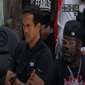 Shaq owns Twitter with iced out look at Hawks - Heat game
