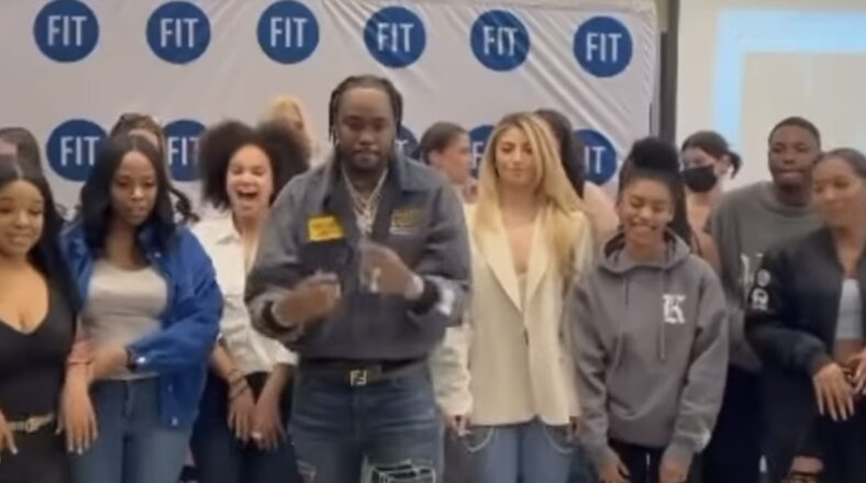 Fivio Foreign dances to "What's My Name" with class at FIT