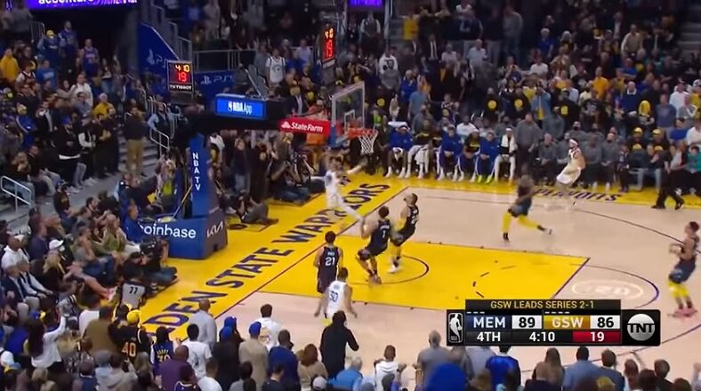 Jordan Poole goes coast to coast for layup after Andrew Wiggins block