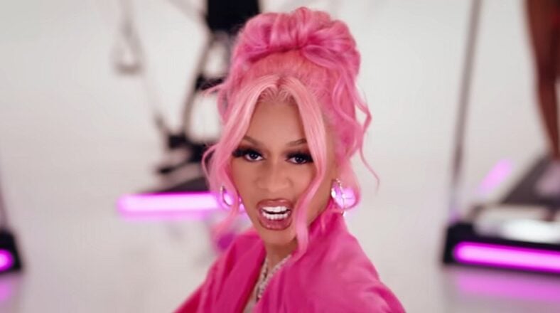 Lakeyah promotes self love with I Look Good video
