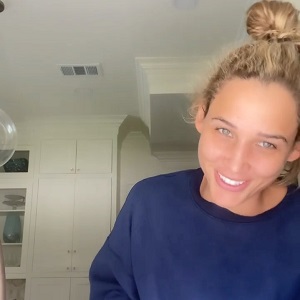 Lolo Jones age 39 is being clowned by men on Twitter for being a virgin