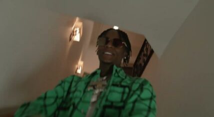 Soulja Boy shows off cash and says he did it first in Whip It Up video