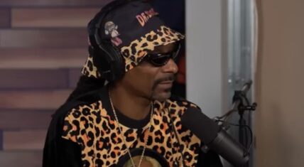 Snoop Dogg says he fainted after seeing 2Pac at hospital in Las Vegas