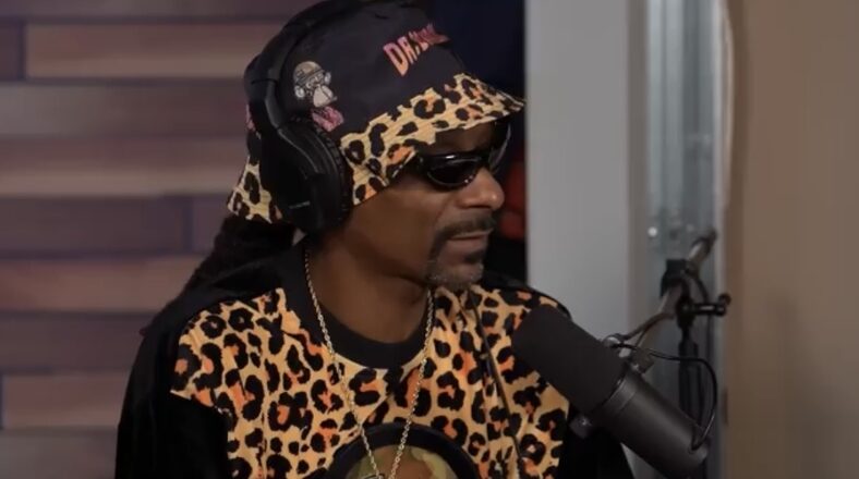 Snoop Dogg says he fainted after seeing 2Pac at hospital in Las Vegas