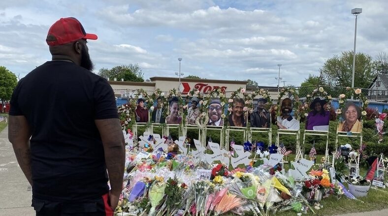 Trae Tha Truth holds community giveaway in Buffalo
