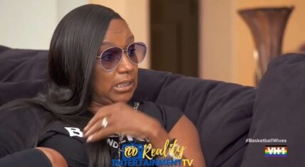 Angel Brinks tells Jackie that she told her mom about being pregnant