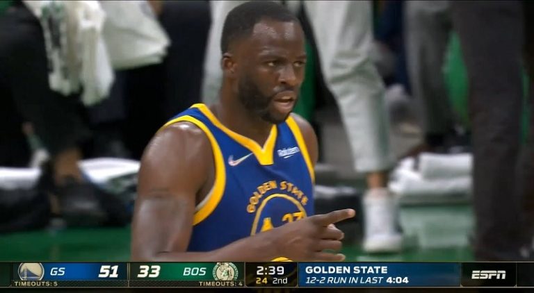 Draymond Green booed for assist to Klay Thompson