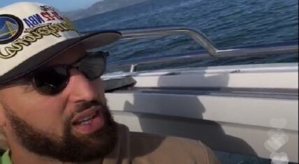 Klay Thompson loses his championship hat while driving his boat