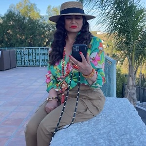 Mama Tina dances to Beyonce's new single Break My Soul