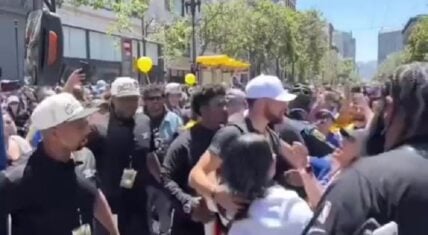 Stephen Curry ducks woman trying to kiss him on the lips