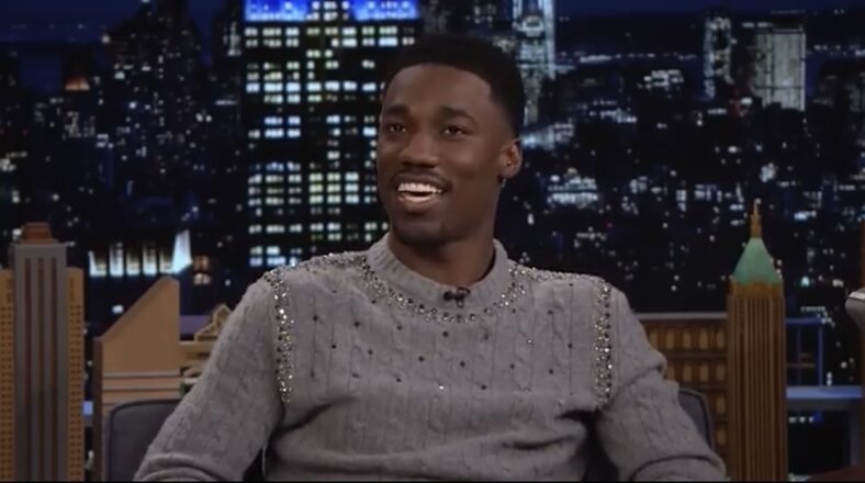 Giveon says he sung to SZA when he worked at Bubba Gump Shrimp Company