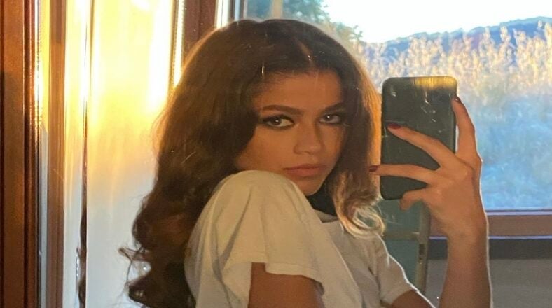 Zendaya denies pregnancy rumors spread on Twitter