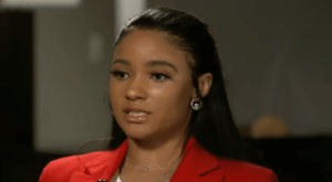 Joycelyn Savage claims that she is engaged to R. Kelly