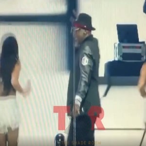 Bobby Brown ran out of breath dancing during Essence Fest performance