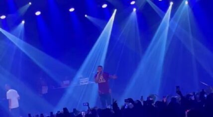 Drake introduced Keshia Chante as his first girlfriend at concert