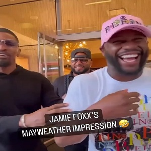 Jamie Foxx makes Floyd Mayweather laugh with his impression of him