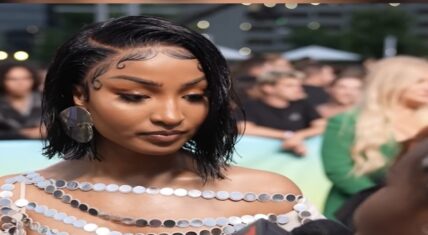 Shenseea doesn't answer London On Da Track dating question