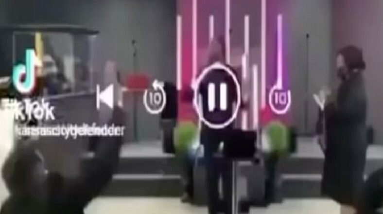 Kansas City pastor insults congregation for not buying him a watch