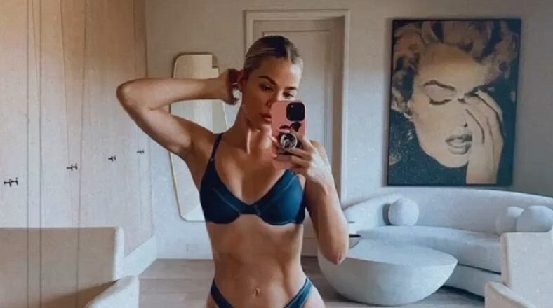 Khloe Kardashian shows off her extremely thin figure on Instagram