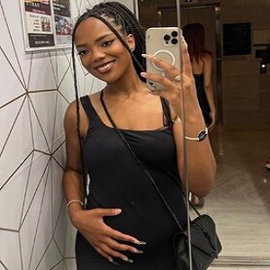 Riley Burruss' IG photo has fans thinking she is pregnant