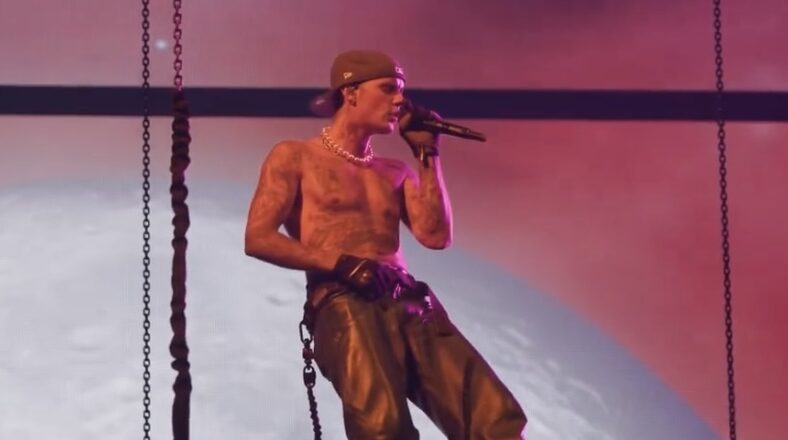 Justin Bieber cancels "Justice" World Tour due to health issues