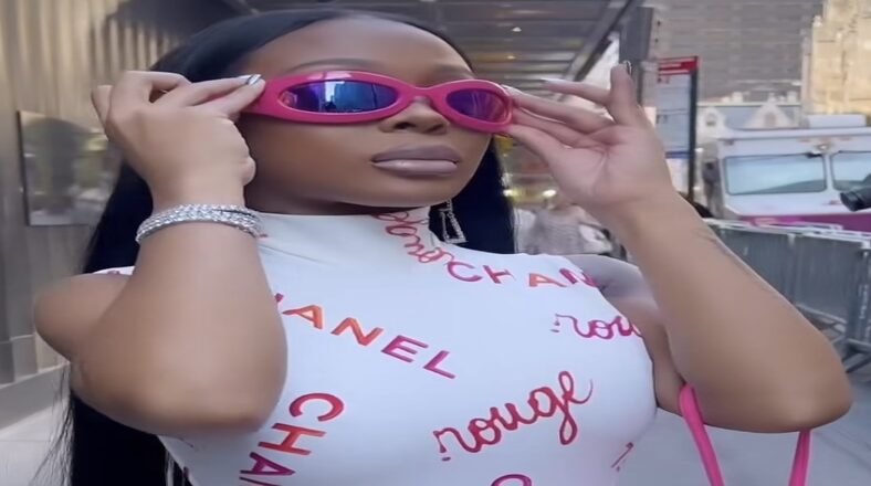 Jayda Cheaves brings Lil Kim look to New York Fashion Week