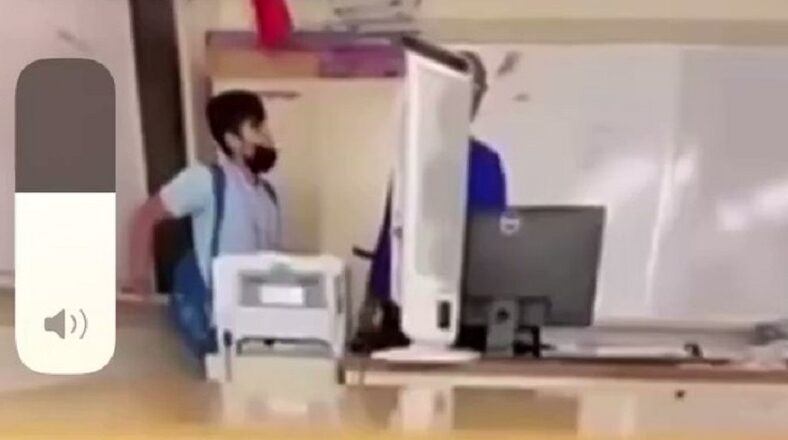 Mexican student brutally assaults Black teacher over cell phone