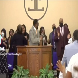 North Carolina pastor says men shouldn't have long hair