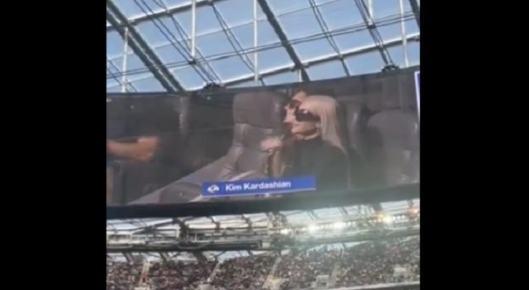 Kim Kardashian gets booed by crowd at Cowboys vs Rams game