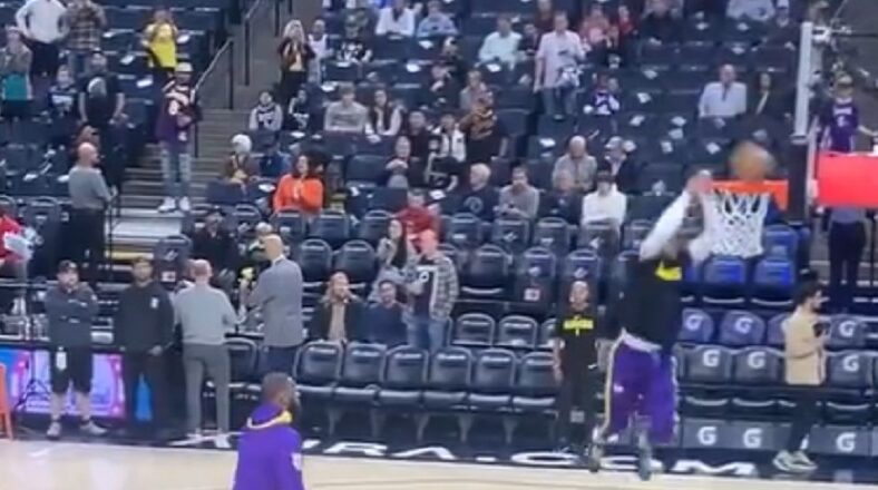 Russell Westbrook misses dunk during Lakers' shootaround