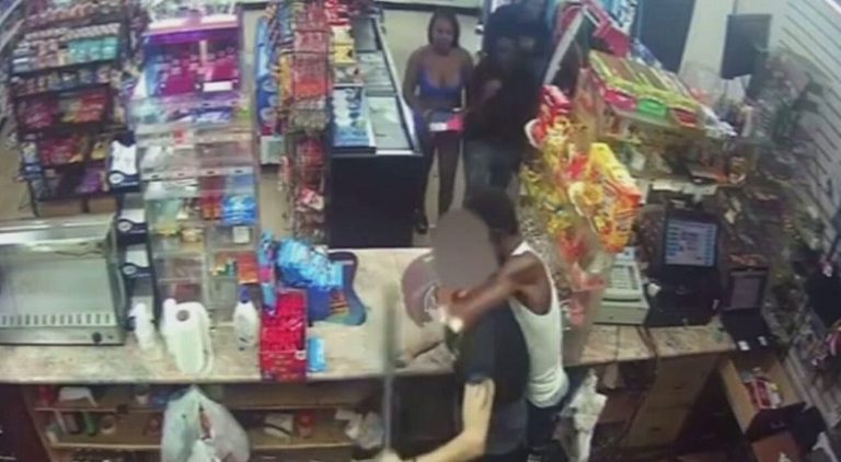 Florida man robs convenience store of $8000 over his change