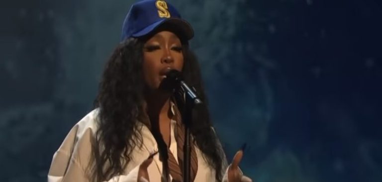 SZA reveals list of features that didn't appear on "SOS"
