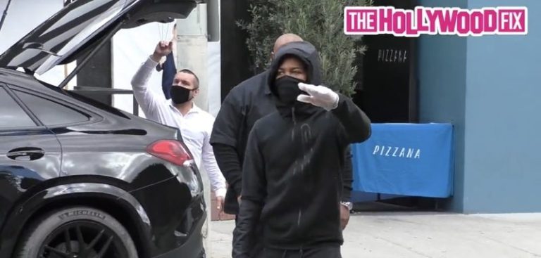 Roddy Ricch goes off on paparazzi for recording him in LA