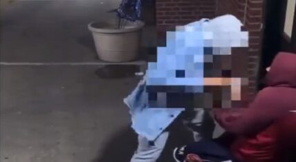 NYC man robbed of his hotdog by man wielding knife