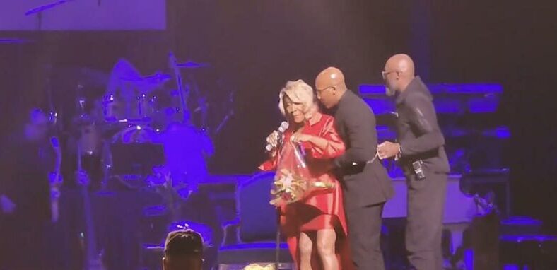 Patti LaBelle removed from stage after reported bomb threat
