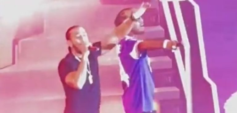 Ludacris performs at Giants vs Vikings wild card playoff game