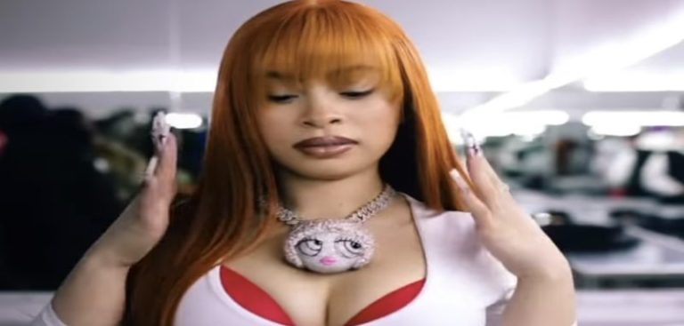 Ice Spice reveals $100,000 chain after release of "Like..?" EP