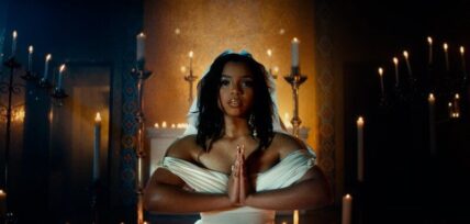 Chlöe releases new "Pray It Away" single