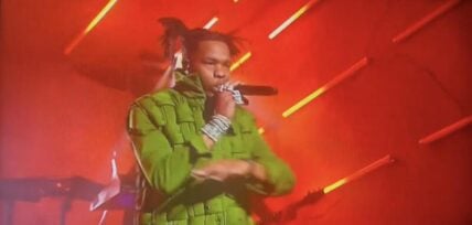 Lil Baby performs "California Breeze" on "SNL"
