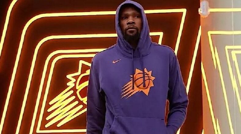 Kevin Durant makes his debut wearing Phoenix Suns gear