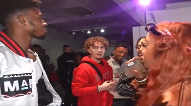 People laugh at 22-year-old young man for having a regular job