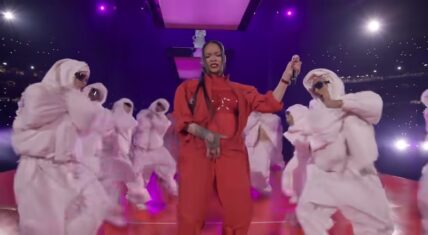 Rihanna had more viewers than the Super Bowl with halftime show