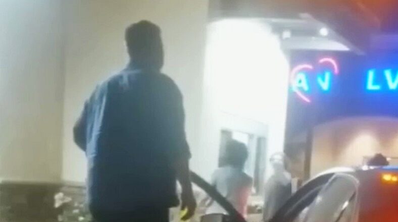 White guys get into altercation in Popeyes drive-thru