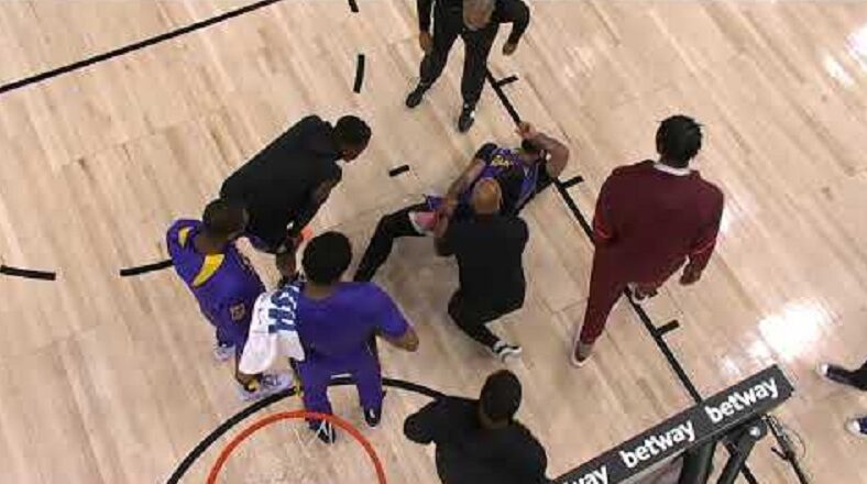Anthony Davis injures ankle against Minnesota Timberwolves