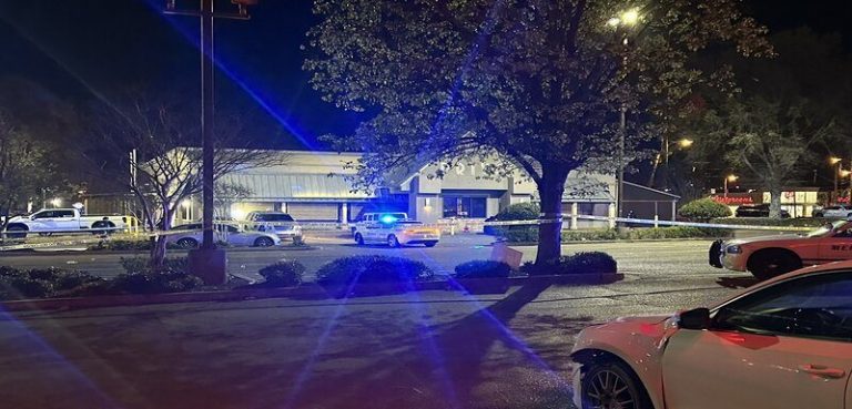 Two people pass from shooting outside of Yo Gotti's restaurant